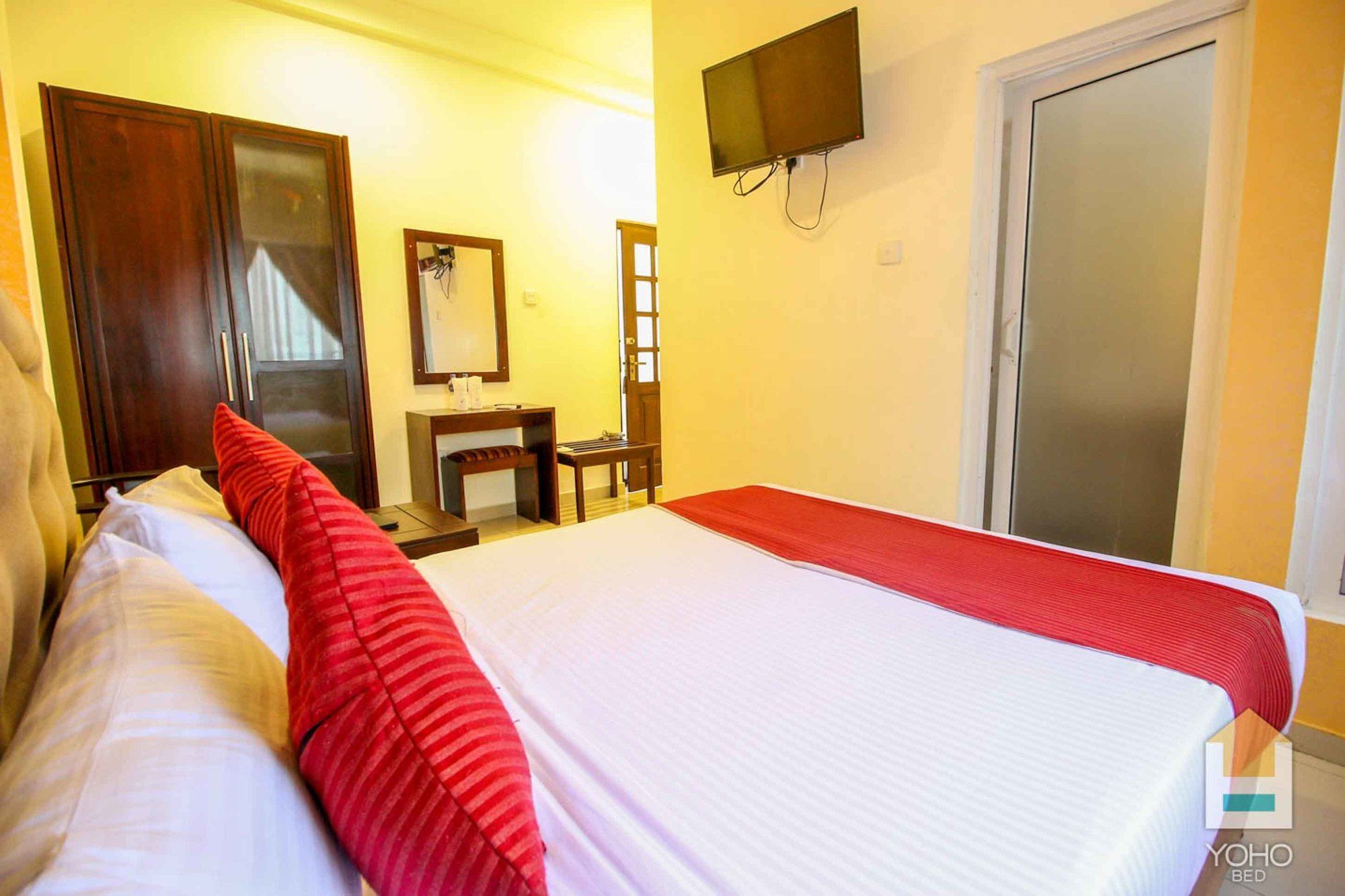 Hotel Sunhill Mount Lavinia Дехивала-Маунт-Лавиния Экстерьер фото