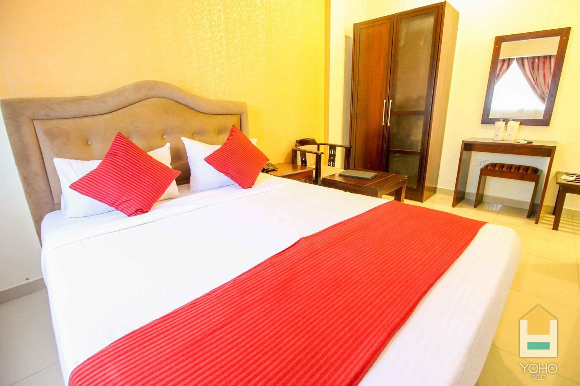 Hotel Sunhill Mount Lavinia Дехивала-Маунт-Лавиния Экстерьер фото
