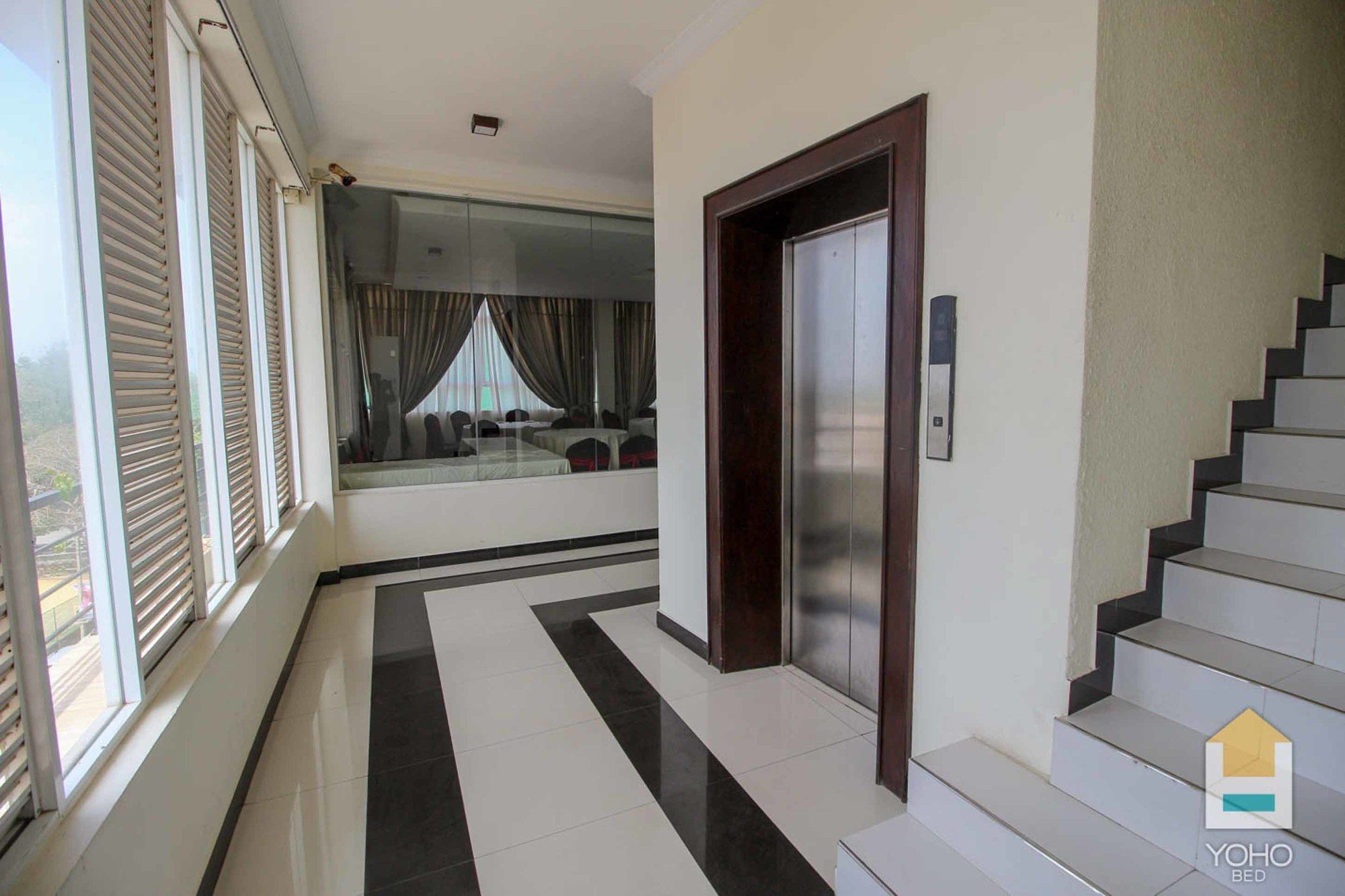 Hotel Sunhill Mount Lavinia Дехивала-Маунт-Лавиния Экстерьер фото