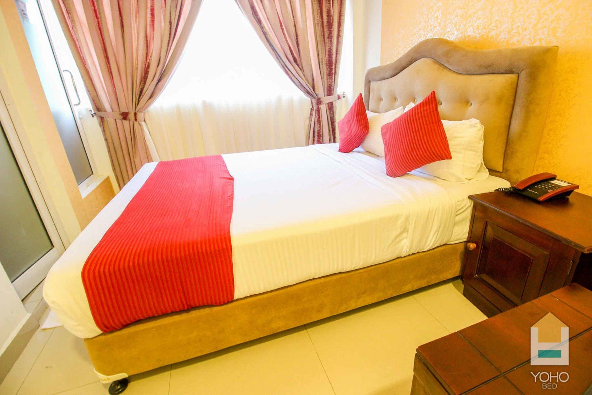 Hotel Sunhill Mount Lavinia Дехивала-Маунт-Лавиния Экстерьер фото